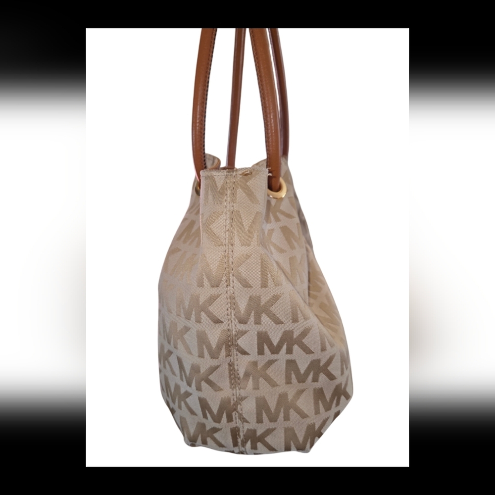 Michael Kors Tan & Brown Logo Canvas Bucket Bag (PreOwned -Sold As Is) - Picture 4 of 11